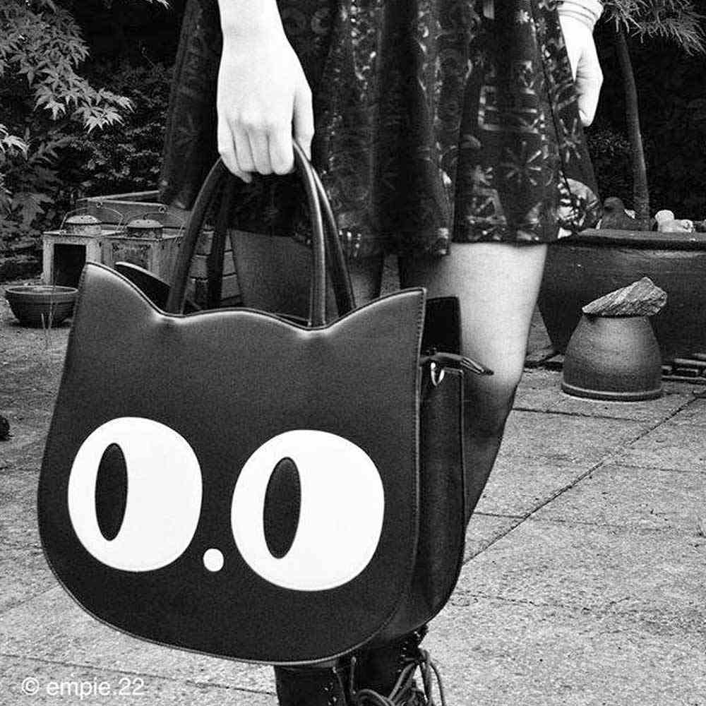 Banned - Heart of Gold Cat Handbag - Black